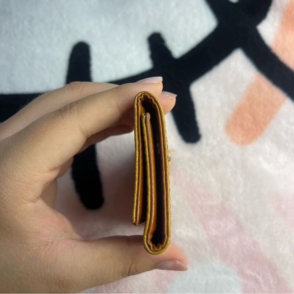 MCM Monogram Leather Keyholder - Picture 3 of 10